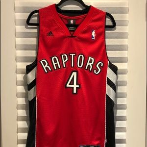 Raptors jersey - Chris Bosh #4
